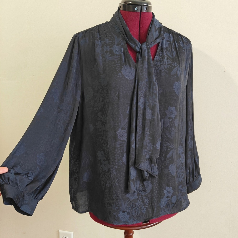 Banana Republic Womens Satin Tie Neck Blouse Navy Blue Floral Puff Sleeve Medium